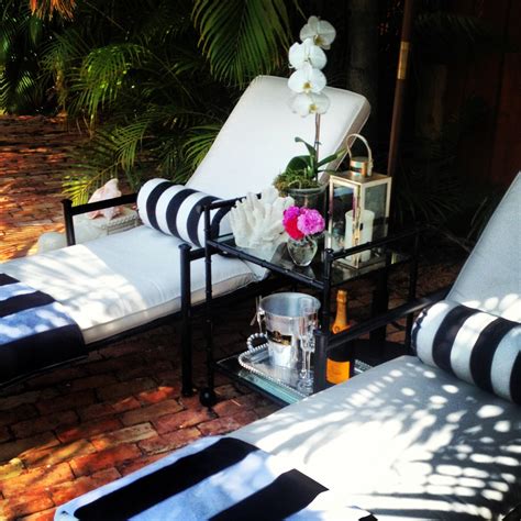Luxe Report: Luxe Decor: Chaise Lounge Makeover