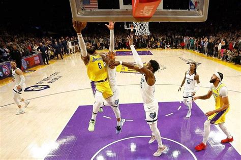 Lebron James 22 20 Night Leads Los Angeles Lakers Over Memphis