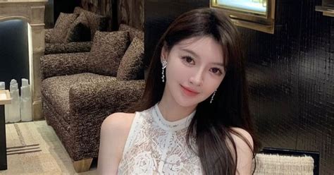 Hot girl Diệp Kha bị nghi học lớp đào tạo săn đại gia