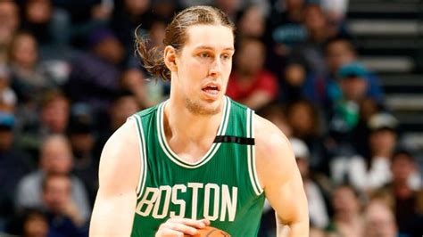 Kelly Olynyk with man bun > Kelly Olynyk with free flowing locks ...