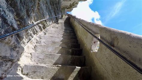 À Bonifacio L Escalier du Roy d Aragon et ses 189 marches