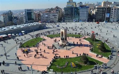 Best Time to Visit Taksim Square: A Complete Guide - Travel Store Turkey