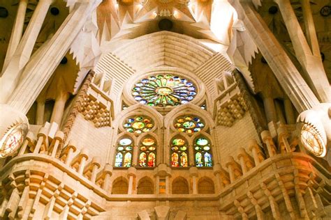 Oferta Tour Guiado Del Park G Ell Y La Sagrada Familia En Barcelona