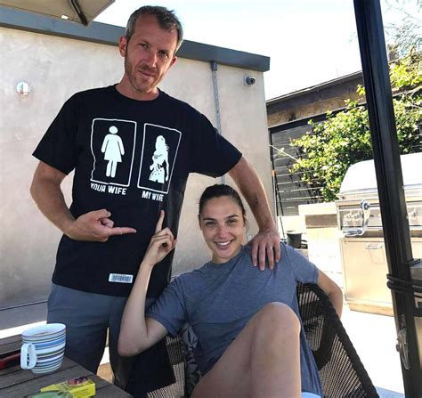 Gal Gadot S Husband S T Shirt Praises His Wonder Woman Wife