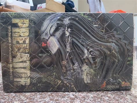 Hot Toys Classic Predator Hobbies Toys Toys Games On Carousell