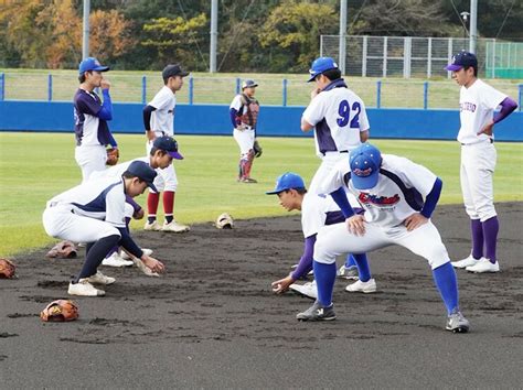 長生の森公園野球教室に本学硬式野球部員が講師として参加しました。 ニュース 2022年度 ニュース 帝京平成大学