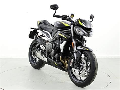 Triumph Street Triple 765 RS Neu Motorräder Moto Center Solothurn