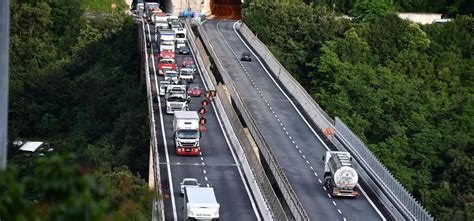 Autostrade Ancora Nel Caos In Liguria 12 Chilometri Di Code Sulla A7