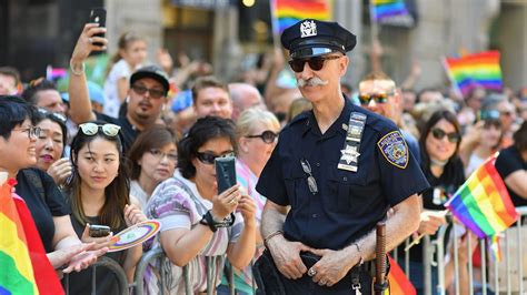 Police Banned From Nyc Pride Parade Welcomed At Long Island Festivities