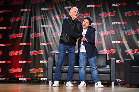 Michael J Fox E Christopher Lloyd L Abbraccio Alla Reunion Di Ritorno