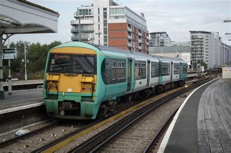 456013 Battersea Park Southern Class 456 Unit No 456013 S Flickr