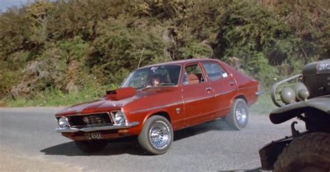 IMCDb.org: 1972 Holden Torana S [LJ] in "The Quiet Earth, 1985"