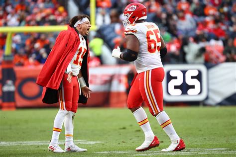 Chiefs News: Trey Smith prefers colder games vs. Broncos - Arrowhead Pride