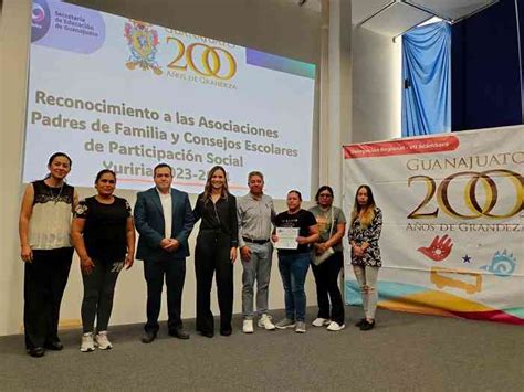 Madres Y Padres De Familia Que Suman Por La Educaci N Son Reconocidos