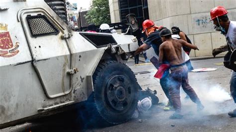 5 Escenas De Violencia De Una Intensa Jornada De Protestas En Venezuela En Contra Del Gobierno