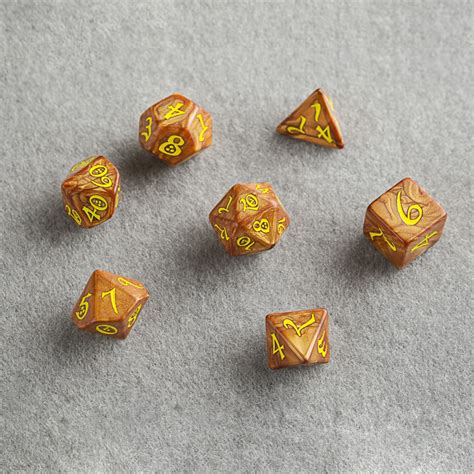 CLASSIC RPG CARAMEL & YELLOW DICE SET - CLASSIC - RPG SETS