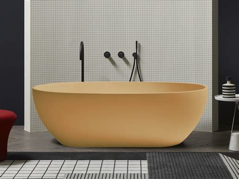 Oversized Bathtubs Design