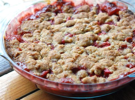 Strawberry Rhubarb Crumble Andrew Zimmern