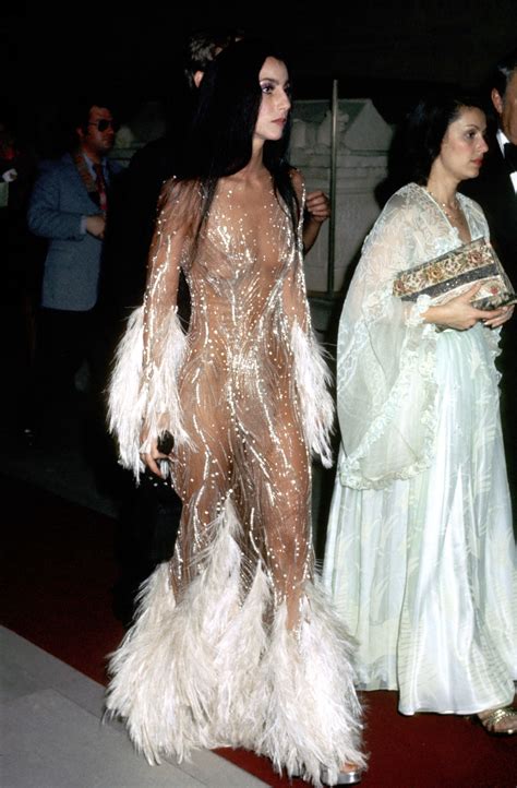 Naked Dress Alles Was Du Ber Den Viralen Fashion Trend Wissen Musst