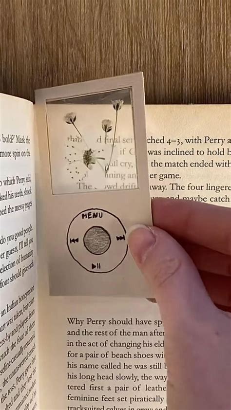 Pin By Ecrinn On Sizin Pinleriniz Diy Bookmarks Book Art Diy Fun