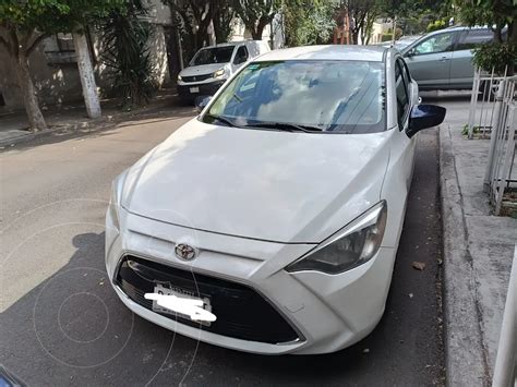 Toyota Yaris R LE Usado 2016 Color Blanco Precio 205 000