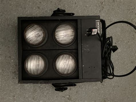 Blinder 4x250 W | Kaufen auf Ricardo