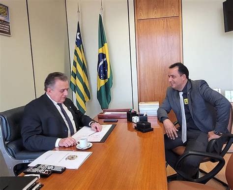 Prefeito Do Munic Pio De Demerval Lob O Visita Bras Lia E Garante