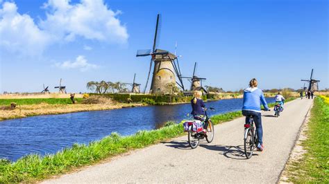 The Netherlands' 11 best cycling routes and locations - Lonely Planet