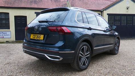 VOLKSWAGEN TIGUAN ESTATE SPECIAL EDITION 1 5 TSI 150 R Line Edition 5dr