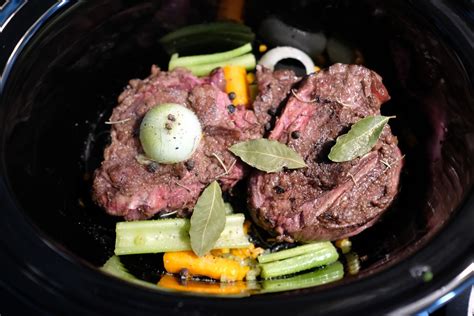 Brasato Di Guancia Di Manzo Al Vino Rosso Ricette Slow Cooker