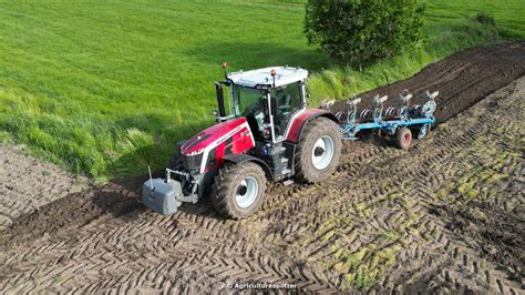 Profi On Twitter Pfl Gen Mit Einem Masseyferguson S Und Schar