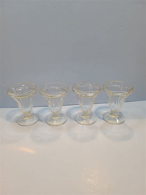 Vintage Ice Cream Sundae Dishes Set Of Four Etsy