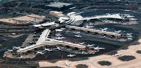 What You Need to Know About Newark Airport & Parking at EWR