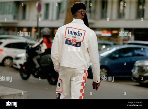 Street Style Allen Onyia Arriving At Rhude Spring Summer Menswear