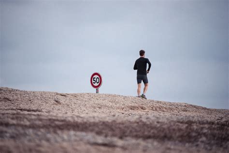 Free fotobanka muž pláž moře pobřeží písek běh jogging běžec