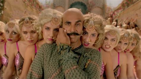 Akshay Kumar In Bala Song Indian Meme Templates