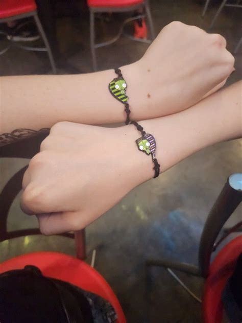 Hot Topic Friendship Bracelets Gir From Invader Zim Matching Bracelets Friend Necklaces