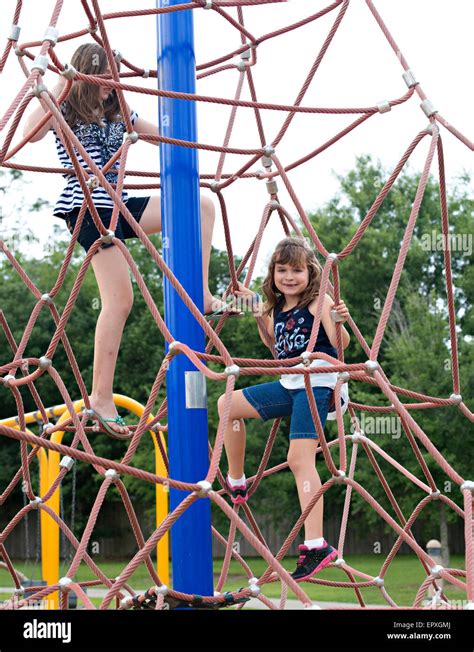 Jungle Gym Structure High Resolution Stock Photography And Images Alamy