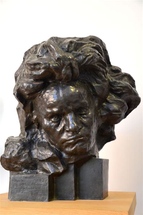 Beethoven aux grands cheveux sur socle architecturé 1891 par Antoine