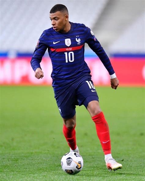 Mbappé France Kylian mbappé Football players France national team