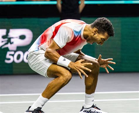 Lattente Est Terminée Félix Auger Aliassime Remporte Son Premier