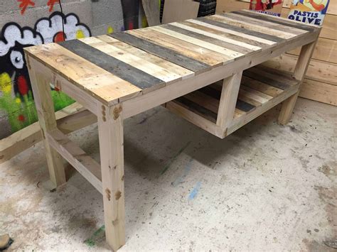 40 Fun and Functional Woodworking Projects to Do With Pallets or 2x4s