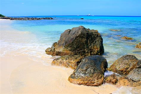 Idyllic Arashi Tropical Turquoise Beach With Ship Aruba Sunny Blue