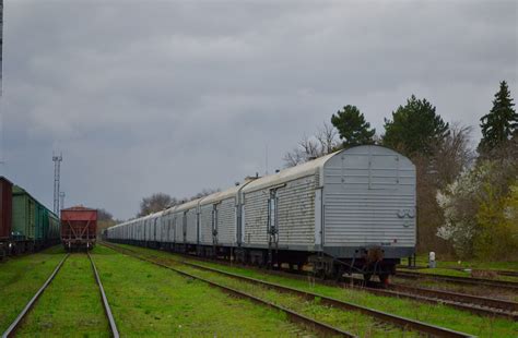 Грузовые вагоны — Фото — TrainFoto