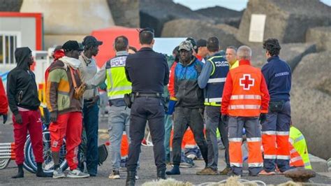 VÍDEO Rescatadas en El Hierro 175 personas de un cayuco donde