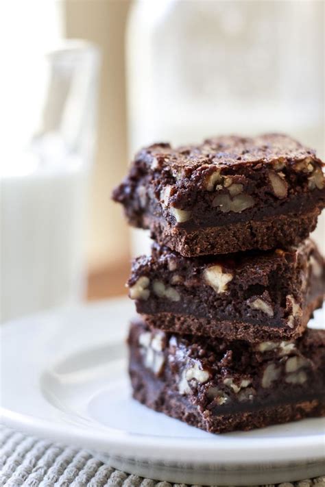 Dark Chocolate Pecan Bars Recipe