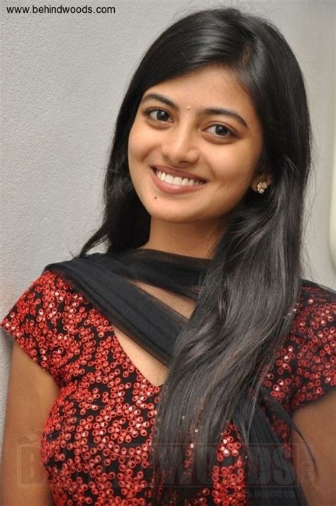 Anandhi Aka Anandhii Photos Stills And Images