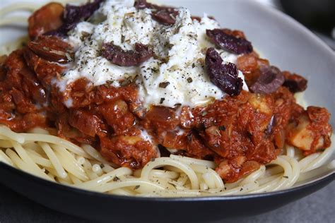 Spaghetti Met Tomatensaus Tonijn Champignons En Mozzarella Eefsfood