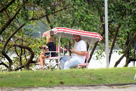 Foto Thiago Lacerda Chegou A Avistar O Paparazzo E N O Se Importou