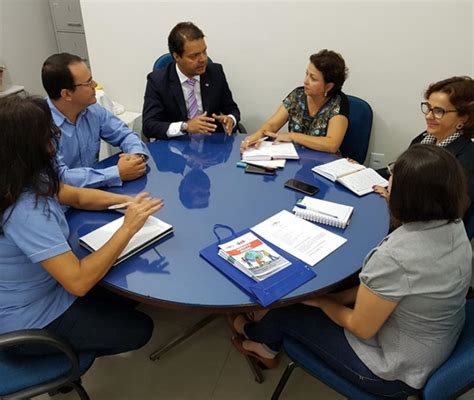 Programa Direito na Escola da OAB pode virar disciplina no Vale do Aço